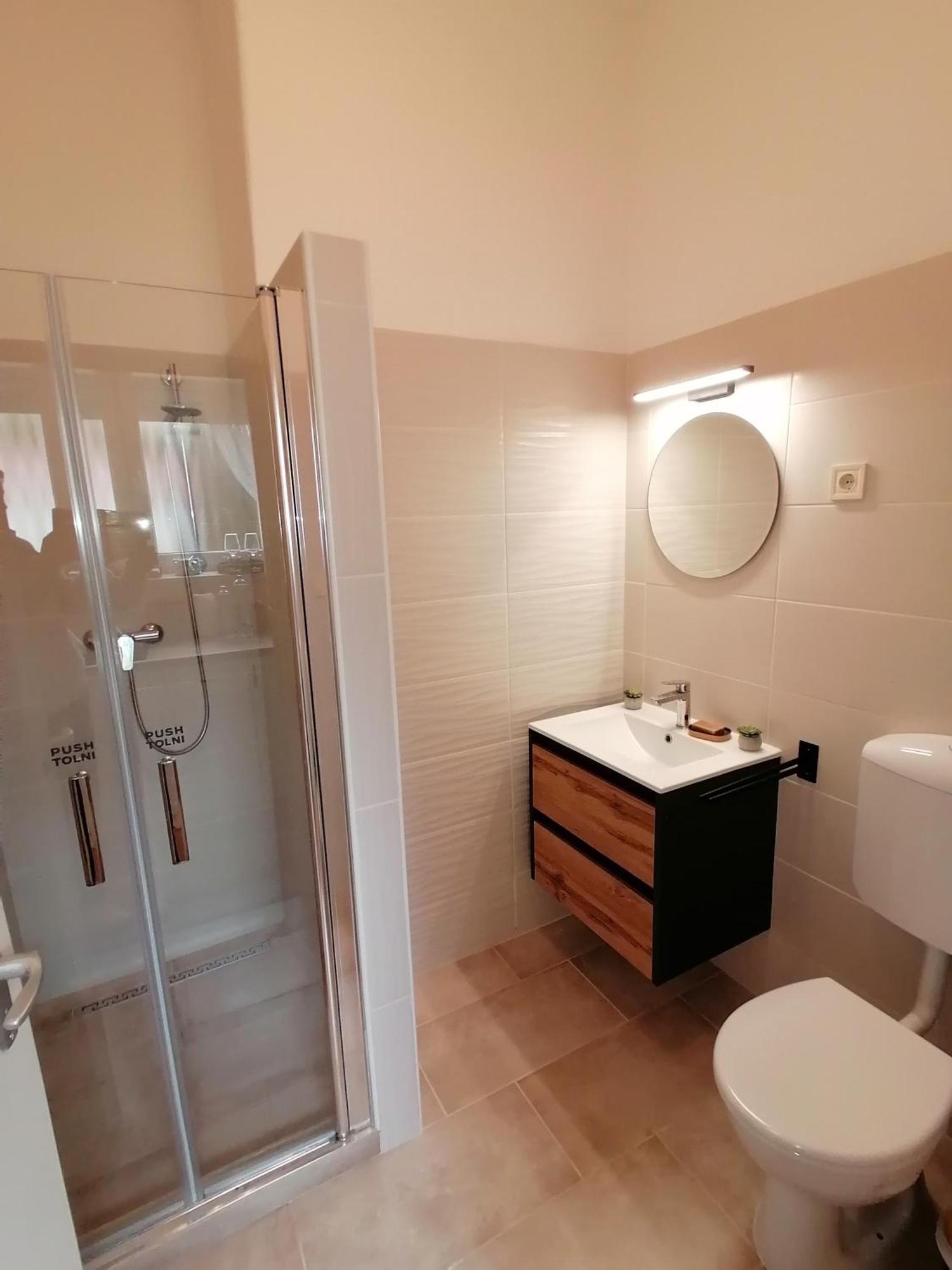 Mohacs Korona Apartman Esterno foto