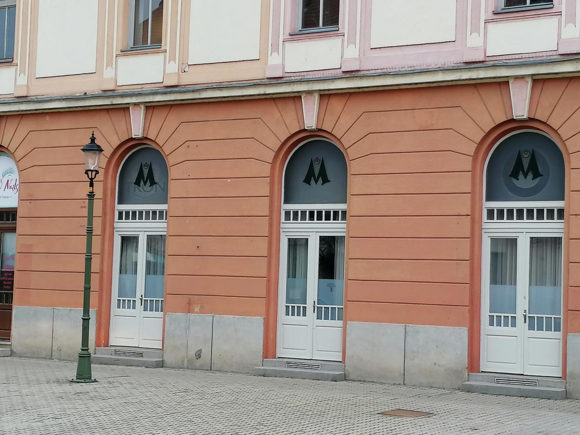 Mohacs Korona Apartman Esterno foto